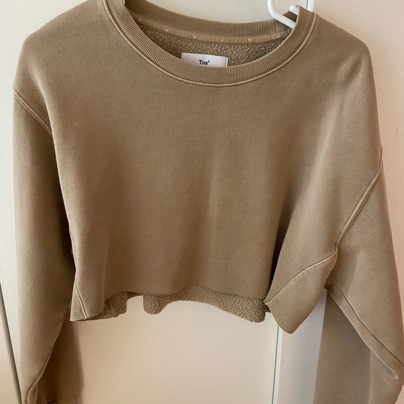Aritzia TNA boyfriend cropped cut off sweatshirt 1 - Picture 1 of 5